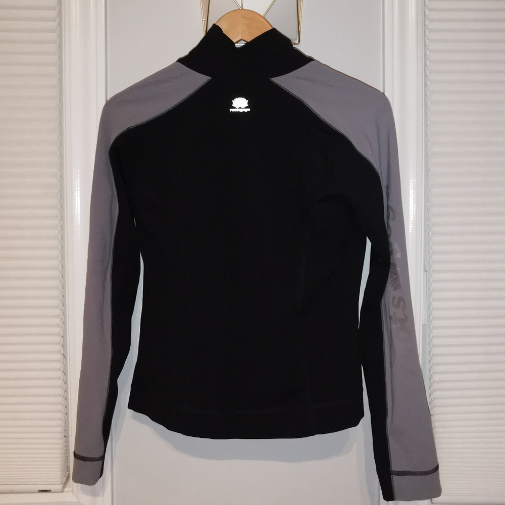 Roots Yoga Jacket - Picture 7 of 9